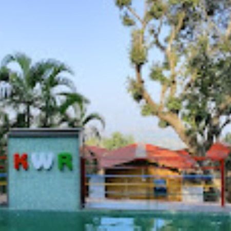 Kaas Woods Resort Yavateshwar Satara Bagian luar foto