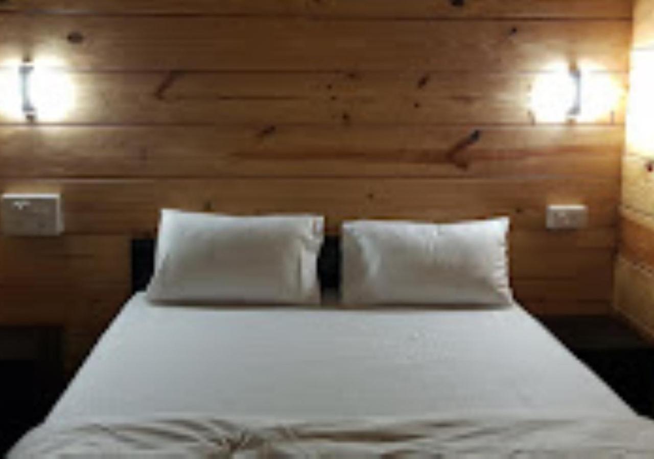 Kaas Woods Resort Yavateshwar Satara Bagian luar foto